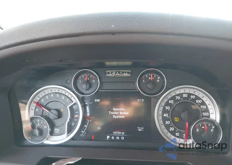 2015 Ram 1500 Big Horn z USA, uszkodzony, nr VIN 1C6RR7LT7FS532443